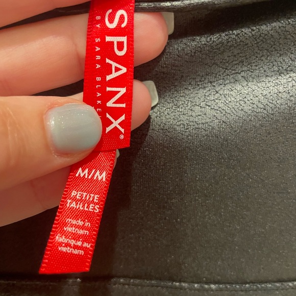 Spanx Faux leather leggings - worn only a few times great condition! - Picture 6 of 9